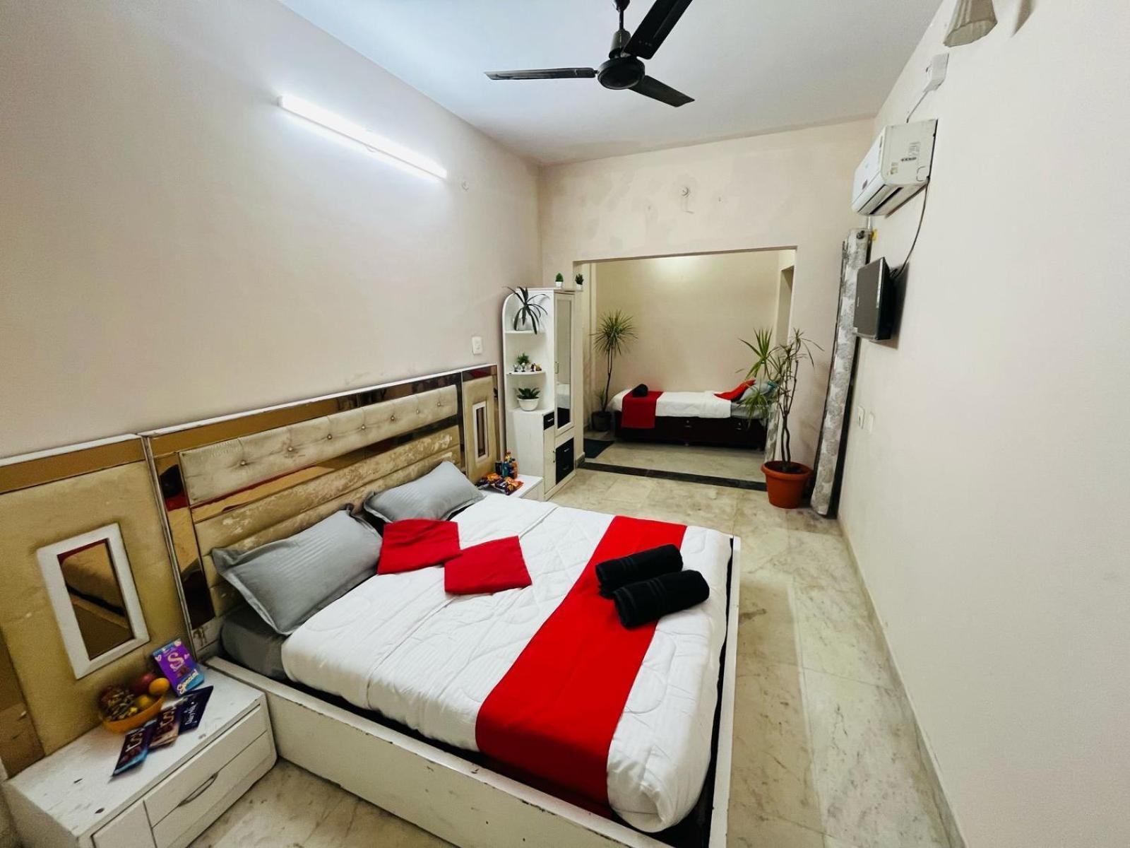 Adh Hazel Wood Hotel Mysore Luaran gambar