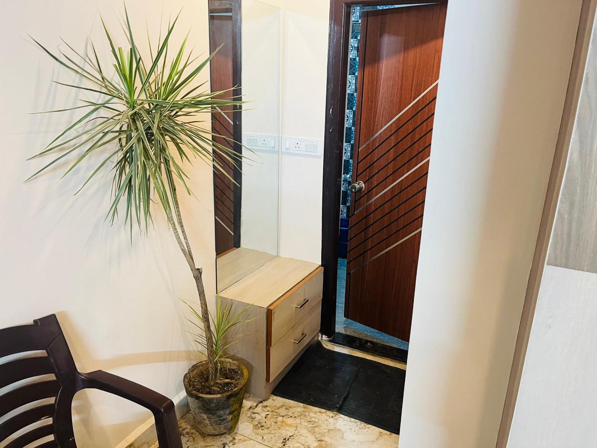Adh Hazel Wood Hotel Mysore Luaran gambar